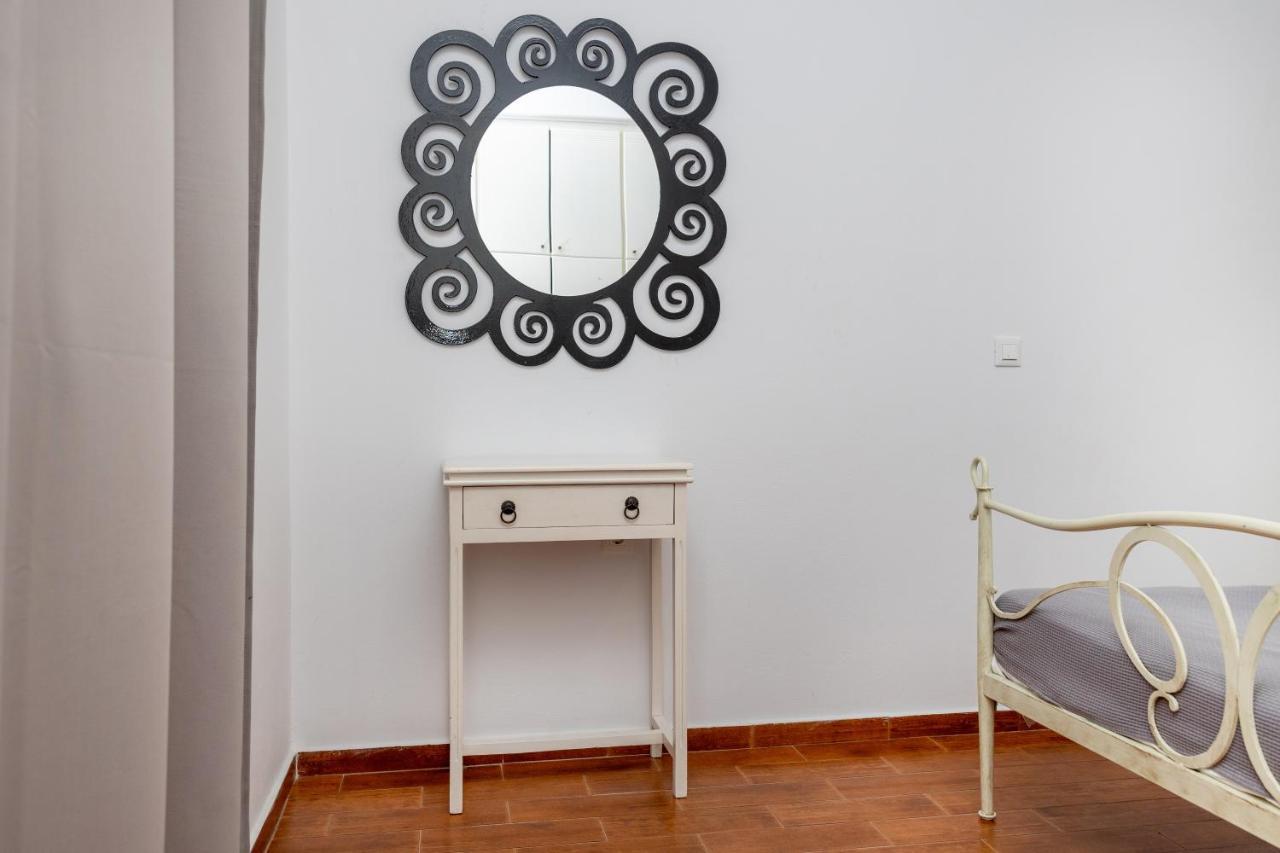 Depis Economy Apartments Naxos City Экстерьер фото