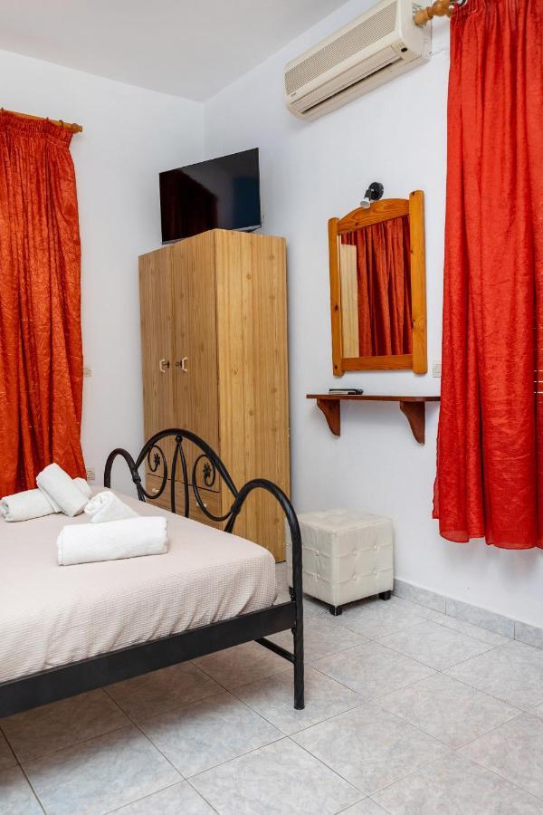 Depis Economy Apartments Naxos City Экстерьер фото