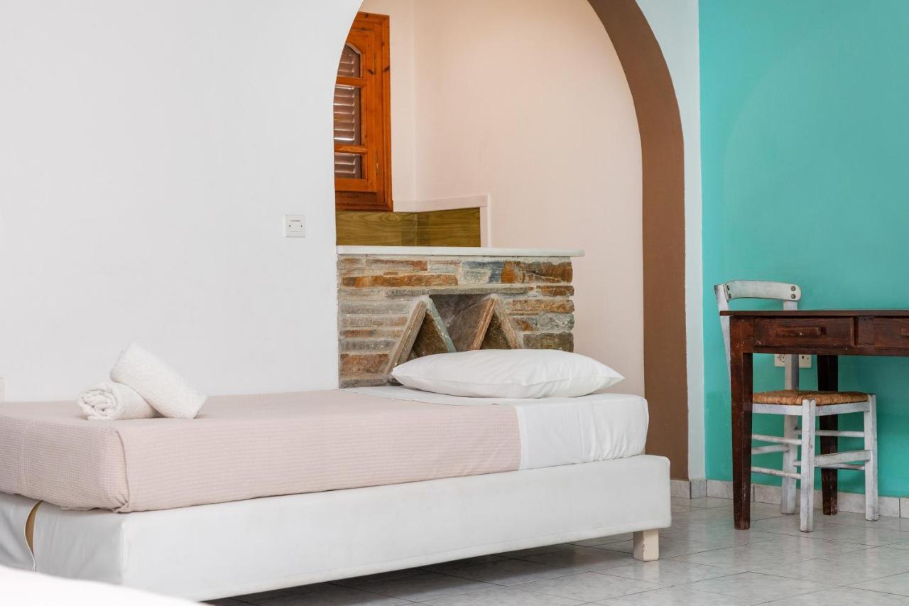 Depis Economy Apartments Naxos City Экстерьер фото